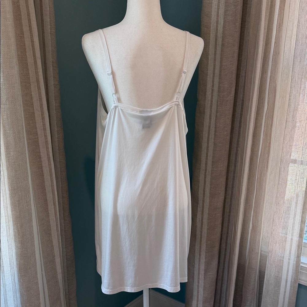 Torrid Outlander White Sassenach Night Gown, Size 1 (XL) - Picture 14 of 16